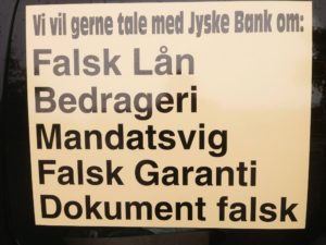 Vil ingen i jyske bank svare på nogle af de mange spørgsmål. Vi afventer rapporten der omhandler jyske Banks måde at drive deres bank på. Og lad os bare sige det som det er JYSKE BANK HAR LAVET MANGE FODFEJL OG NU VED JYSKE BANK IKKE HVILKET BEN DE SKAL STÅ PÅ, MIN ADVOKAT HAR SAGT JYSKE BANK VIL INTET INDRØMME ELLER UNDSKYLDE NOGET SOM HELST. MED DERFOR KAN DE VEL GODT SVARE KUNDE SOM BARE ØNDKER SVAR VI KAN GENNEMGÅ LISTEN MED JA NEJ SPØRGSMÅL, så er vi på vej Koncernledelse jyske bank Koncernbestyrelsen Sven Buhrkall Kurt Bligaard Pedersen Rina Asmussen Philip Baruch Jens A. Borup Keld Norup Christina Lykke Munk Haggai Kunisch Marianne Lillevang Koncerndirektionen Anders Dam Leif F. Larsen Niels Erik Jakobsen Per Skovhus Peter Schleidt Sagen historien om Nykredit og jyskebank handler om: Bedrageri Svindel Løgne Tyveri Underslæb Mandatsvig Svig Dokumentfalsk, At dække over forbrydelser At skjule forbrydelser At nægte kunder svar Om at lyve over for retten udelukket for at kunne fortsætte bedrageriske forhold. Se dagbogen på www.banknyt.dk Vi søge åbenhed og dialog med jyske bank, har kunde hjemtaget et lån på 4.328.000 kr. i Nykredit eller ej, fundamentet i jyske bank beskriver banken som åben. Men her lyver jyske bank, Når jyske bank nægter at svare kunder, nægter dem aktindsigt , og forbyder kunder at kontakte banken i sag om bedrageri Så er der noget galt et sted i banken Kunden her bliver ved og ved og ved Efter en indlæggelse grundet en hjerneblødning, blev der sat nye batterier i, de kan genoplades. DURACELL BATTERIER ELLER PITBULL VÆLG SELV. Har kunde bagefter lavet en rente bytte. Rente Swap, eller er der tale om Svig eller måske dokument falsk, til et falsk lån. En snak med jyske bank kunne kaste lys over sagen, har kunden ret eller har jyske bank. Jyske Banks enste kommentar til kunden er Jyske Bank Morten Ulrik Gade Anders Christian Dam Lund Elmer Sandager Philip Baurch 31-05-2016 Frabeder sig henvendelser i sagen. Altså kunder i jyske Bank, der spørger banken om de overhoved har hjemtaget et lån på 4.328.000 kr. som jyske bank trækker 2.5 million kroner i renter for kan ingen kunder få et ærligt svar i jyske bank Derfor må kunder enten stole på jyske bank eller sagsøge jyskebank for et svar. Altså bevis jyske Banks direktør svarede godt nok på spørgmålet fra 25 maj 2016 gennem deres advokater i Lund Elmer Sandager Hvorvidt lån på 4.328.000 kr. i Nykredit er blevet hjemtaget. Jyske bank svarede med en dato for hjemtagelsen, men vil ikke bevise noget, og blander i øvrigt alt sammen. Kunden som bare er en lille analfabet ved godt at han er alene oppe i mod den store danske bank jyske bank Som med 100'vis af advokater i ryggen, og med milliarder til at købe advokater for ikke vil svare kunden. Men prøver med øknomisk udmatningen, og vil påtvinge kunder urimelige advokat udgifter for stoppe han. Læs bogen om jyske Banks måde at snyde deres kunder. For kunden beviser da gerne at jyske Banks lyver i retten. God dag til løgner banken jyske bank